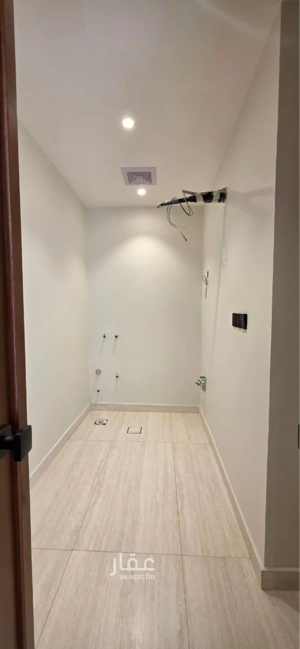 شقة 4 غرف في الروضة 5