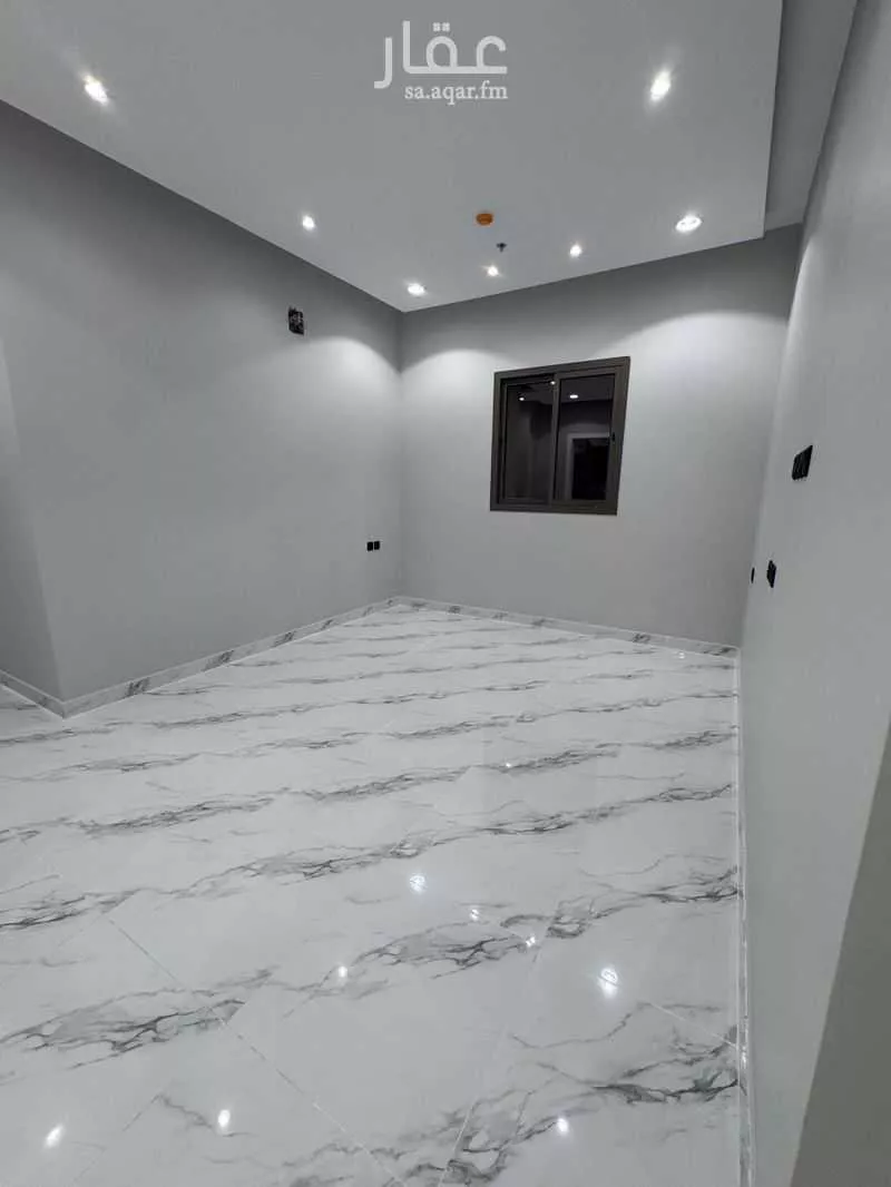 شقة 5 غرف في الرمال 5