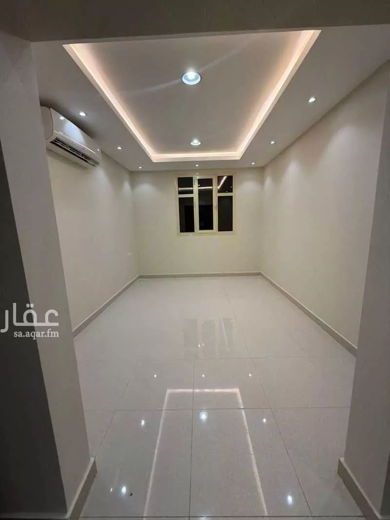 شقة 3 غرف في الملقا 4