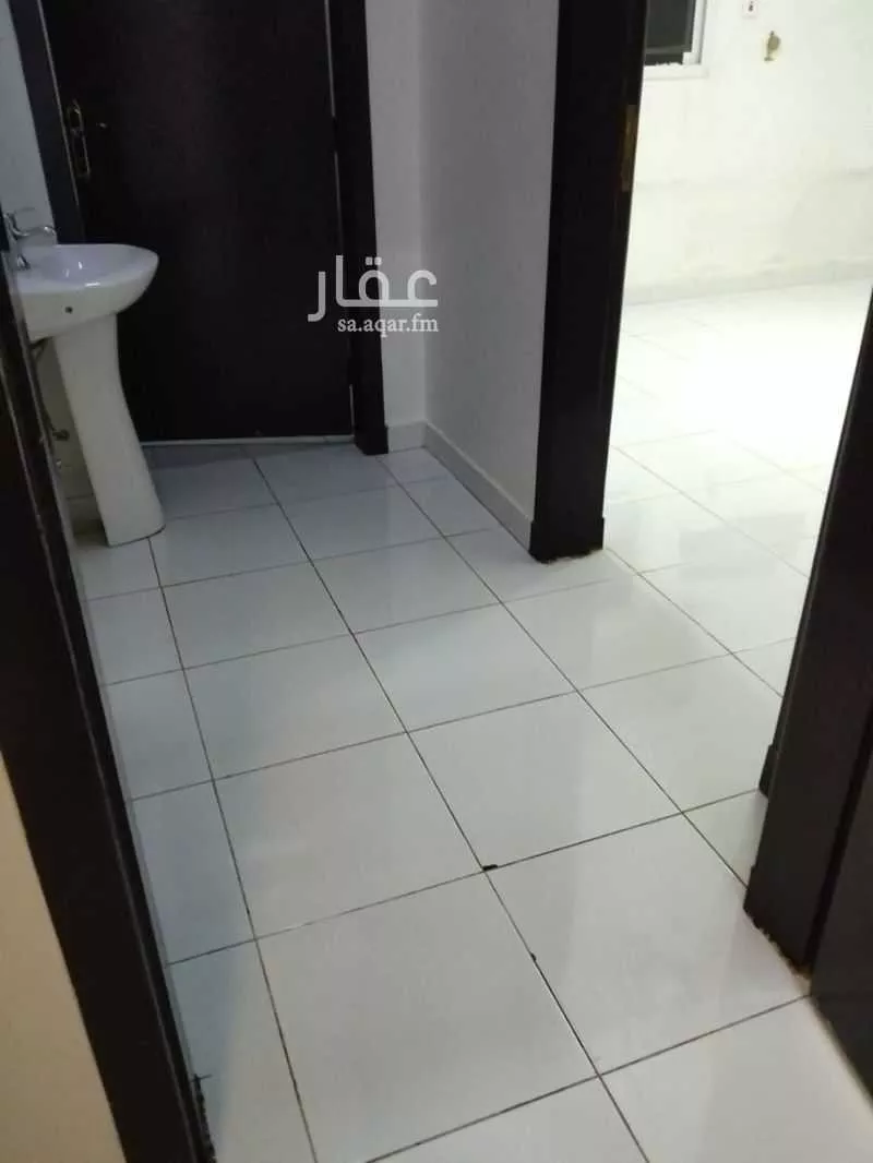 شقة 3 غرف في الرمال 1