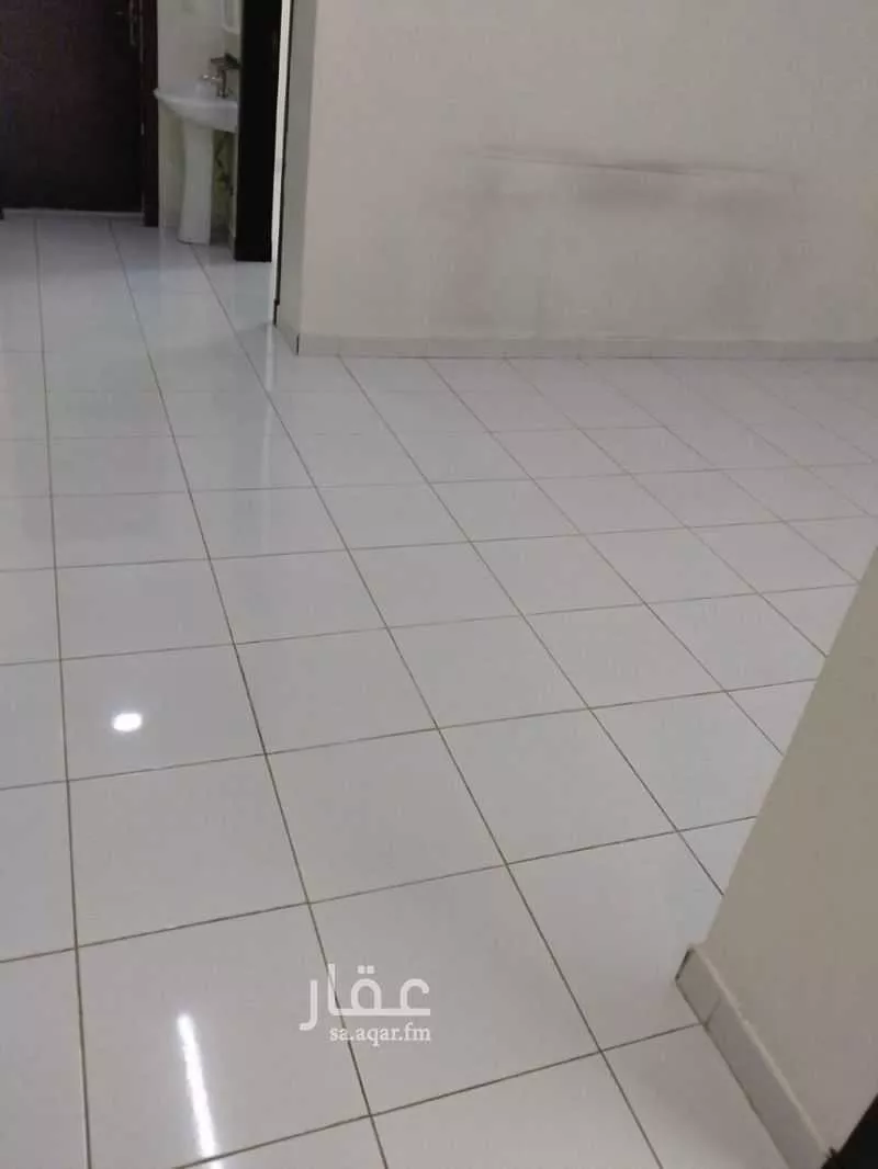 شقة 3 غرف في الرمال 2