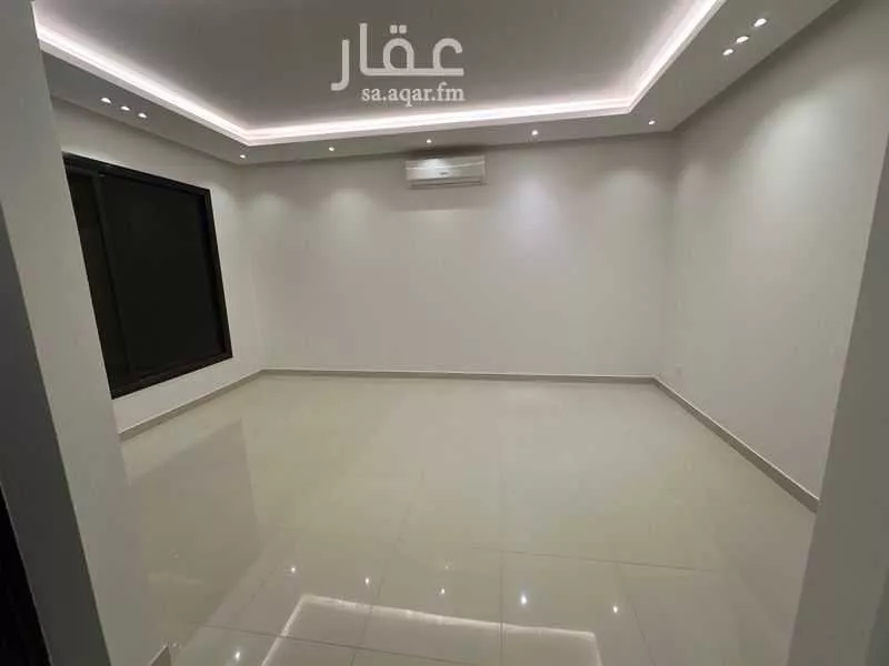 فيلا 5 غرف في العارض 2