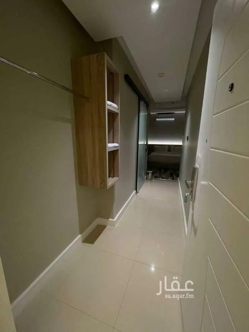 شقة 1 غرف في الملقا 4