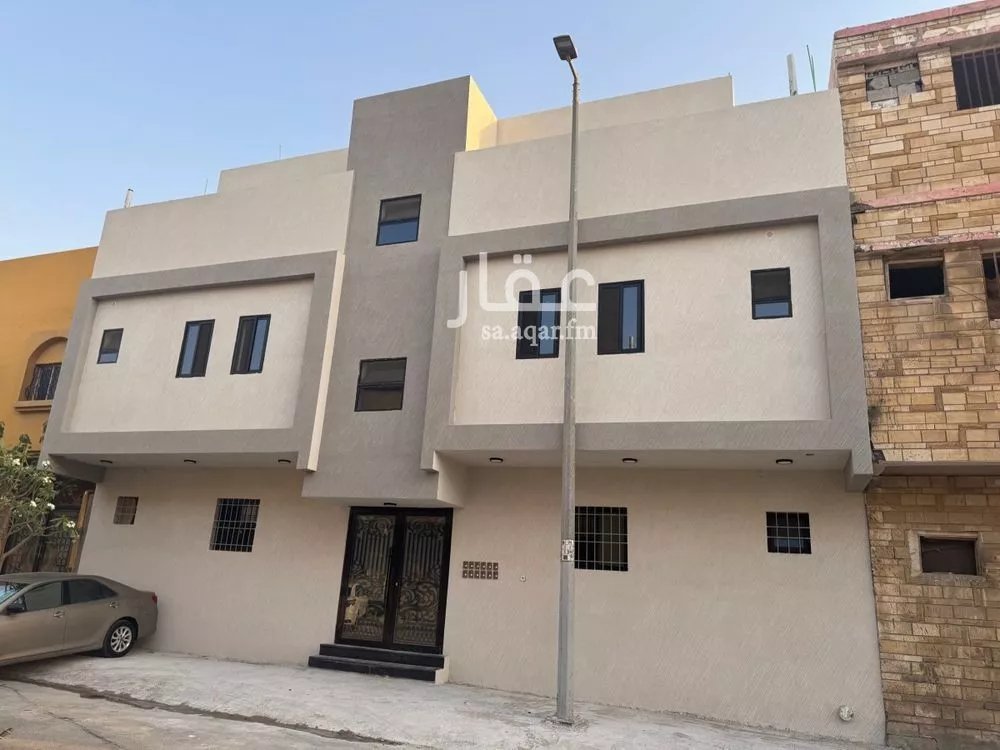 عمارة 336 م² في مدينة العمال 1