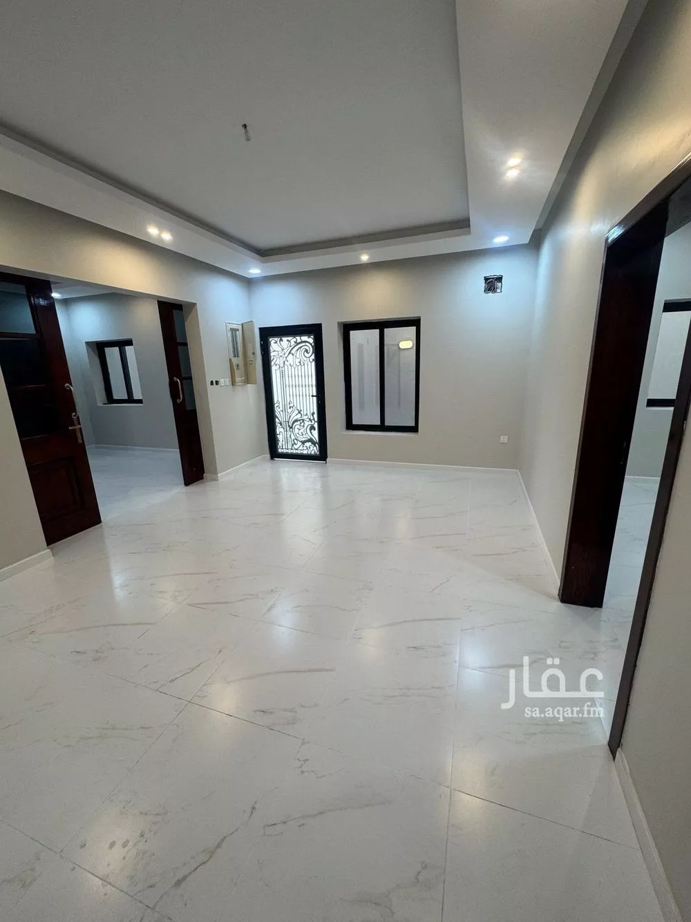 6 bedroom apartment in Uhud 2