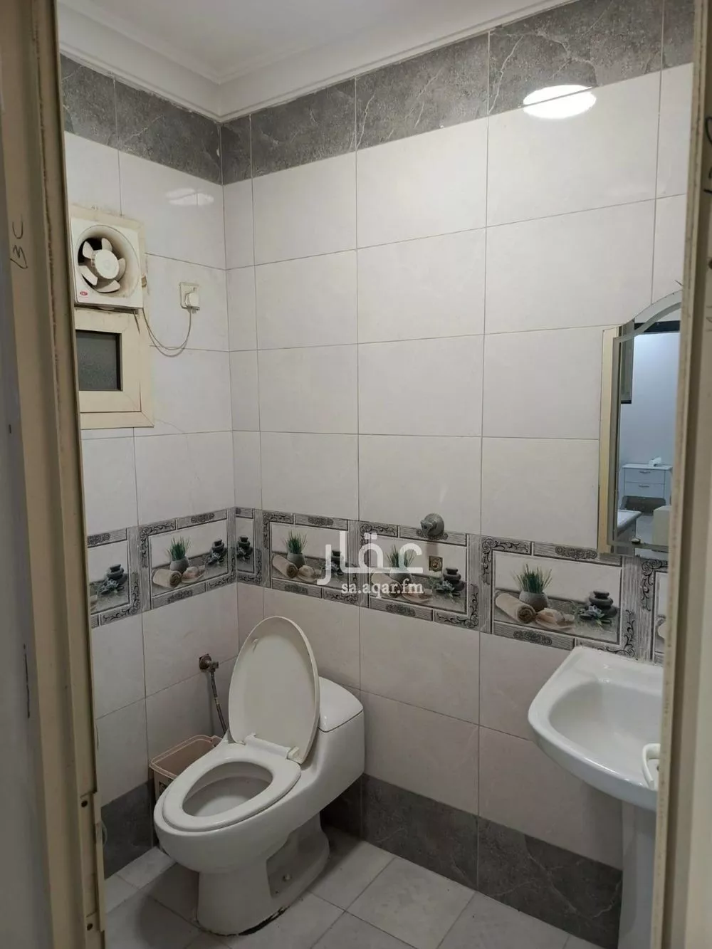 عمارة 390 م² في النور 4