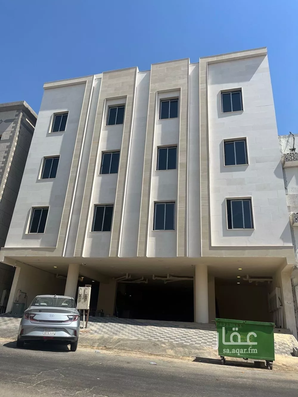 عمارة 325 م² في الثقبة 1