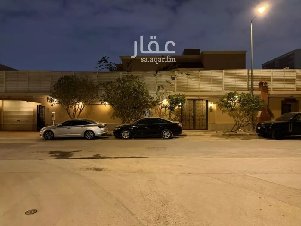 5 bedroom villa in Al Khaleej