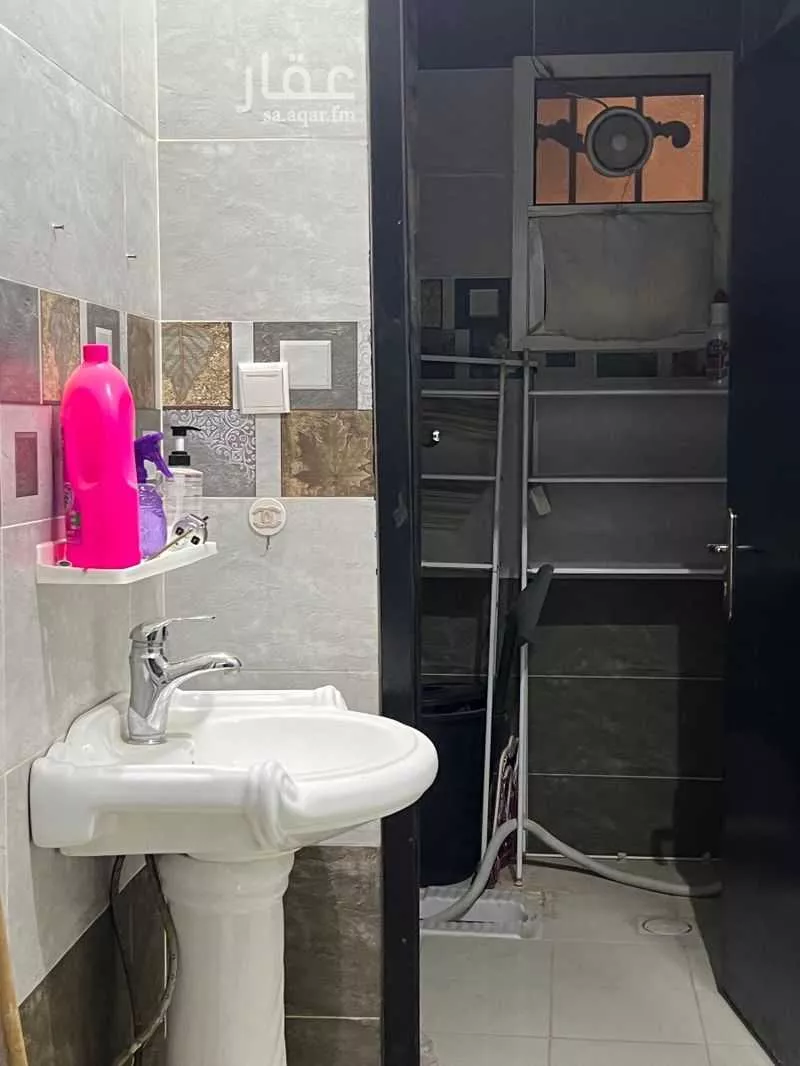 3 bedroom floor in Al Rimal 2