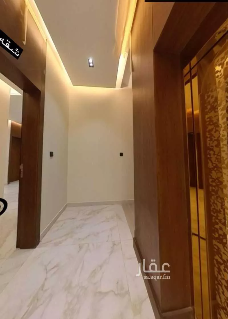 عمارة 497 م² في الضباط 2