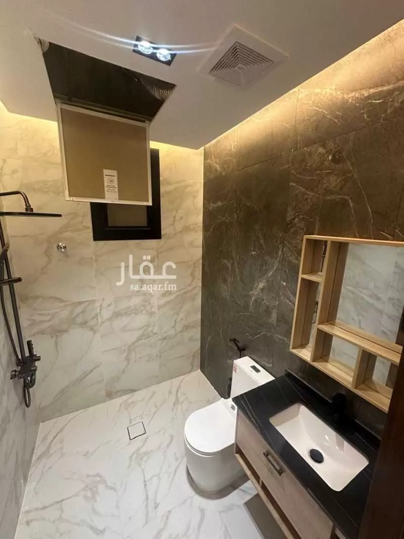 عمارة 497 م² في الضباط 3