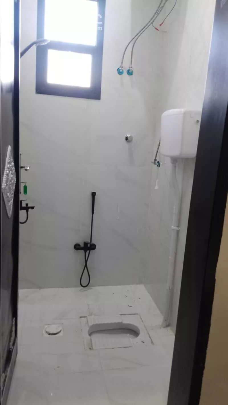 1632 sqm building in Al Rimal 5