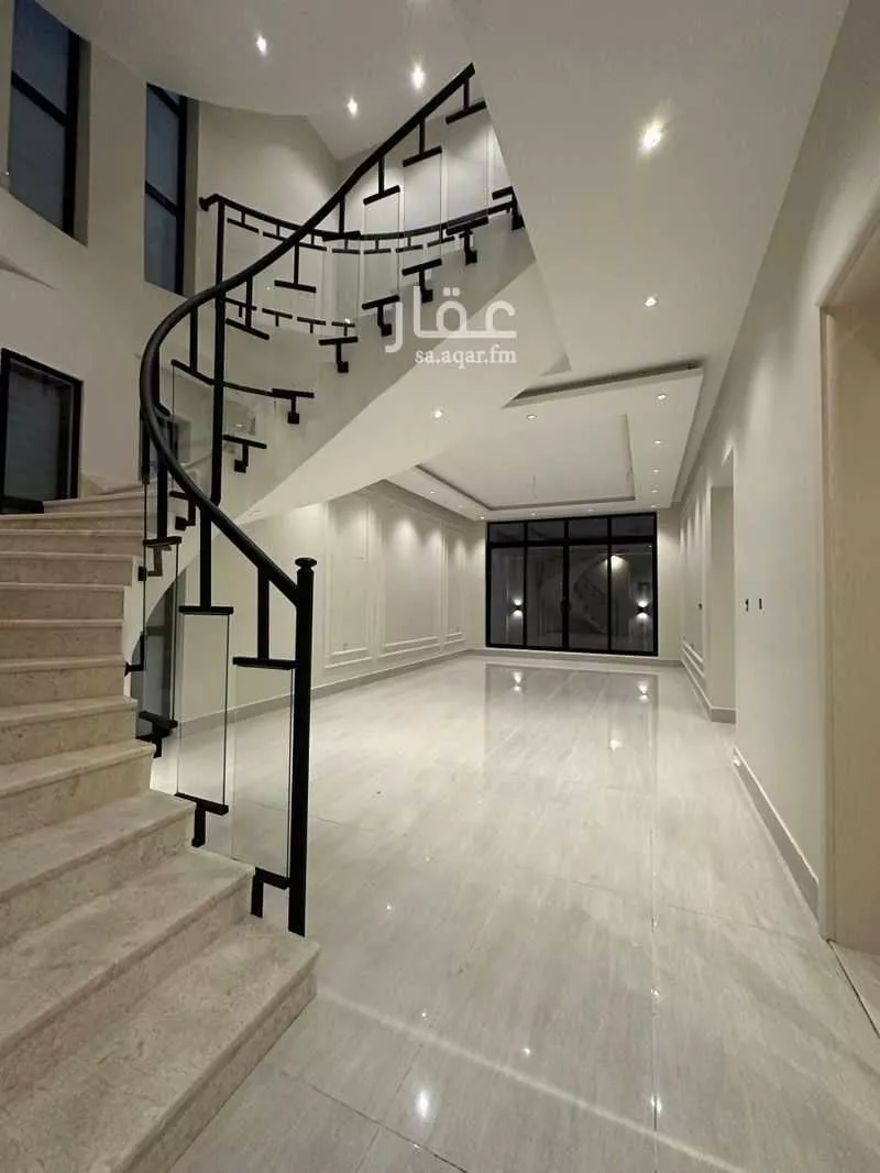 7 bedroom villa in As Sawari 5