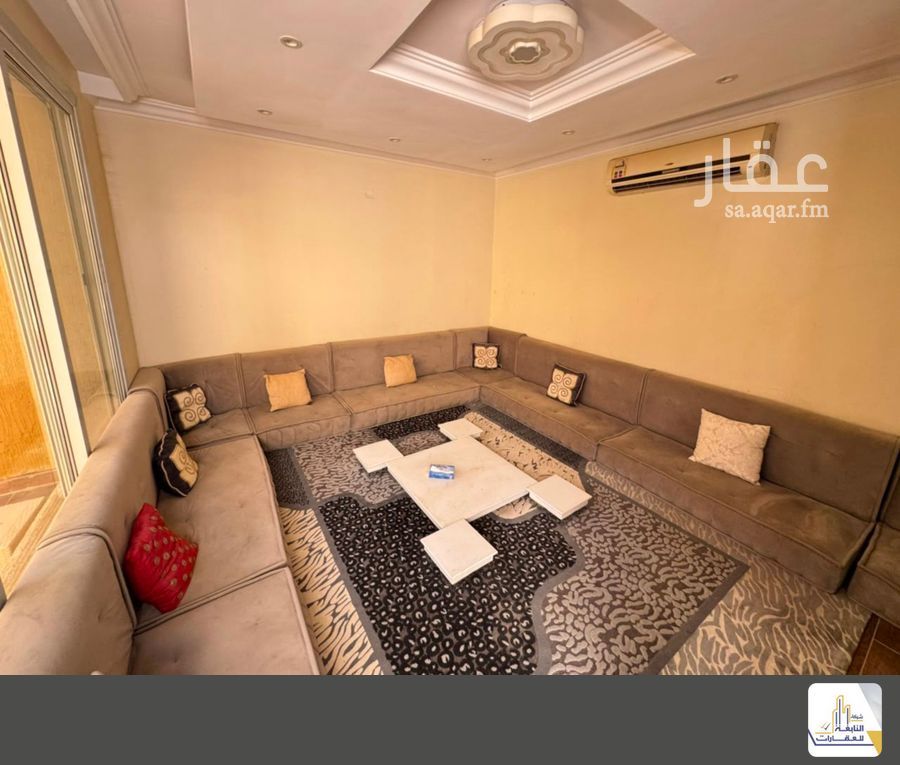 9 bedroom villa in Al Hamra, Riyadh 13