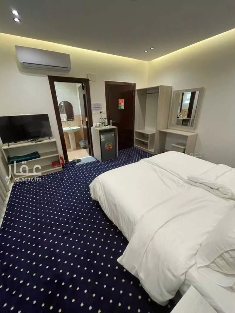 عمارة 420 م² في الخالدية 4