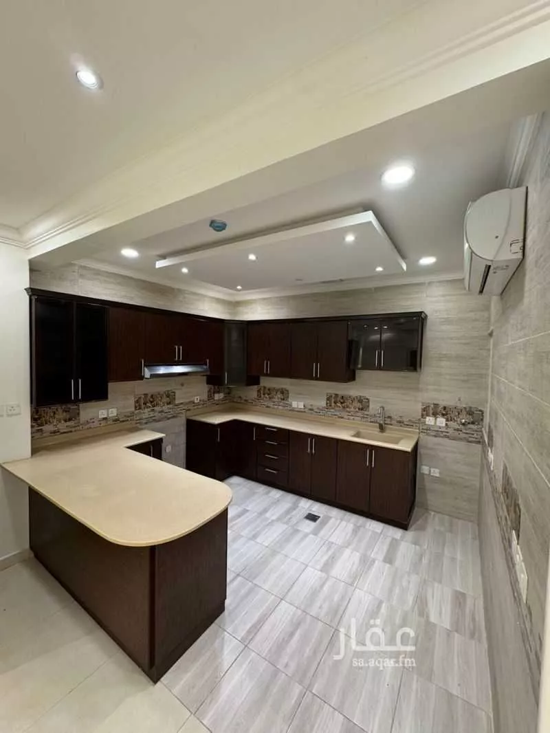 4 bedroom apartment in Hajar, Eastern Province 10