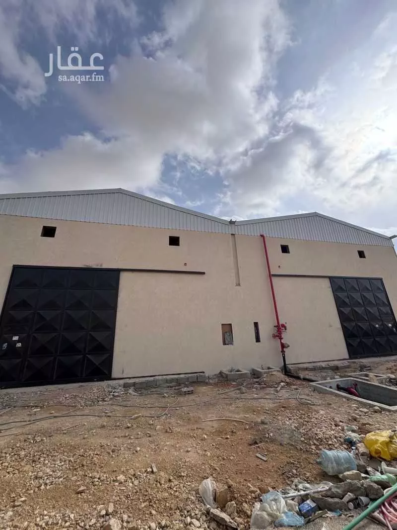 مستودع 750 م² في المصفاة 1