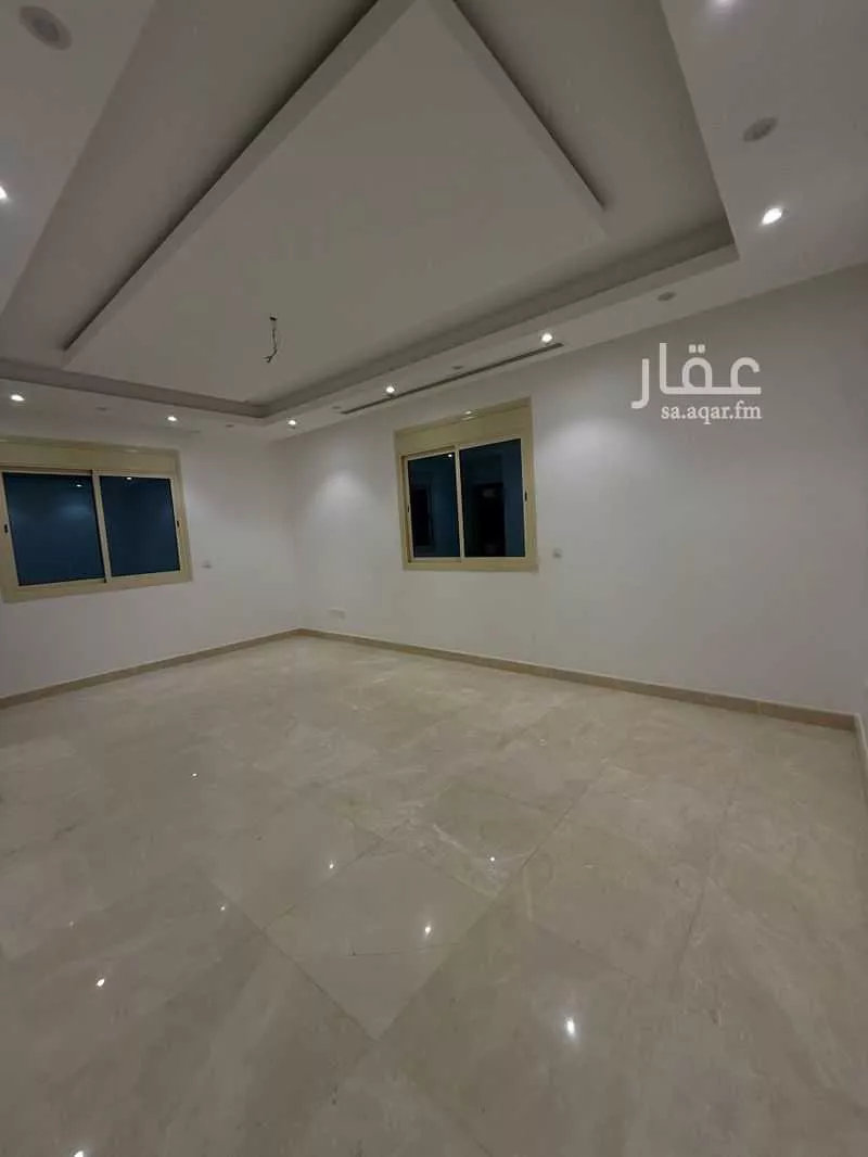 شقة 4 غرف في الشاطئ 4