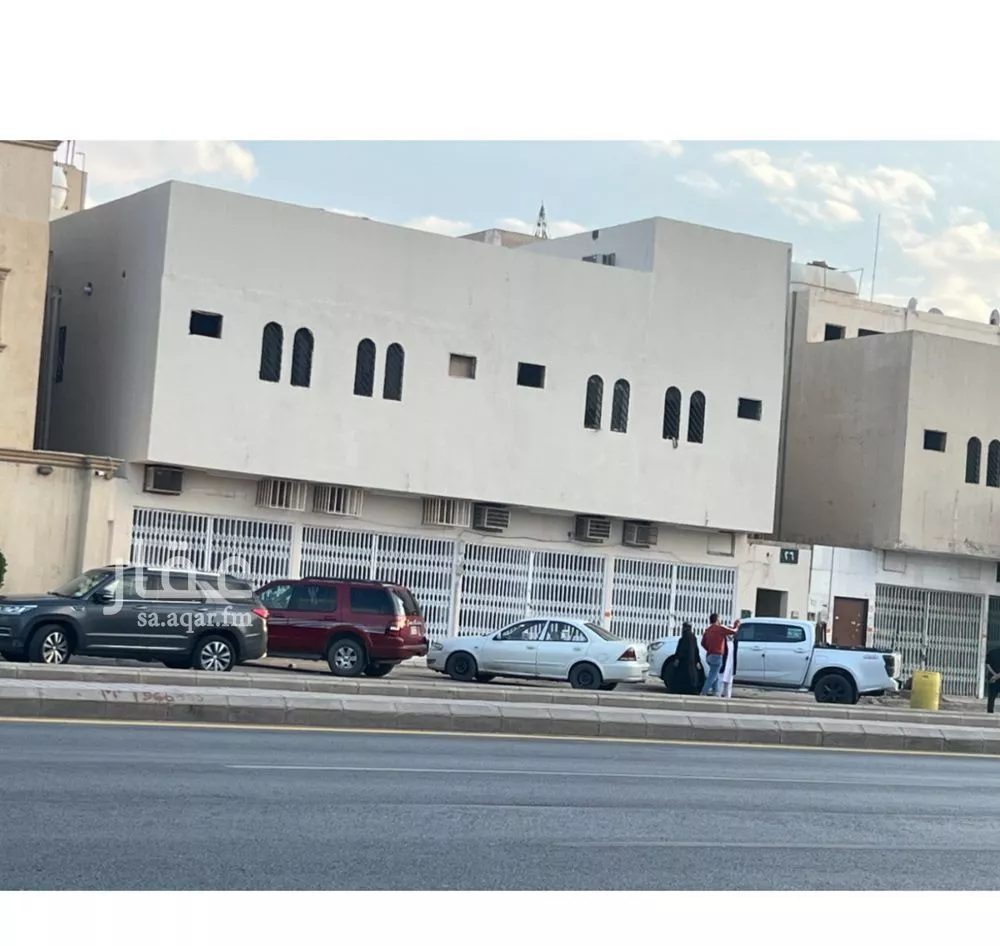 عمارة 400 م² في العريجاء الغربية