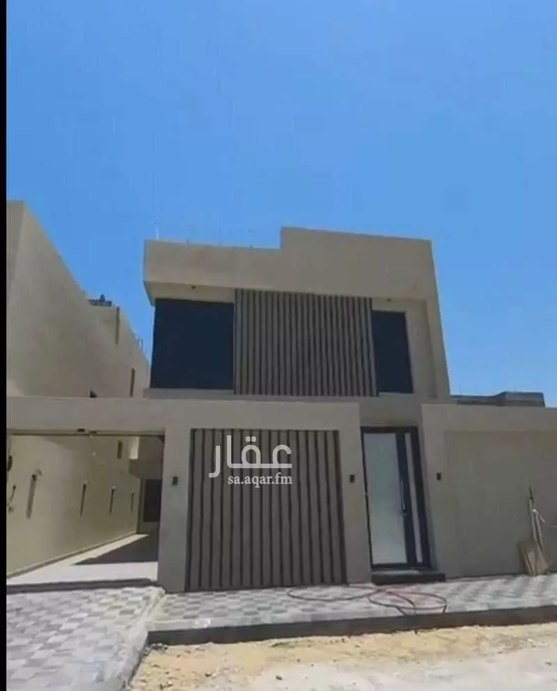 فيلا 6 غرف في السيف 1