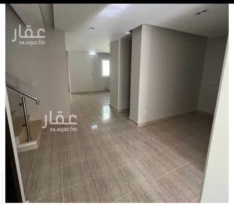 فيلا 4 غرف في العارض 5