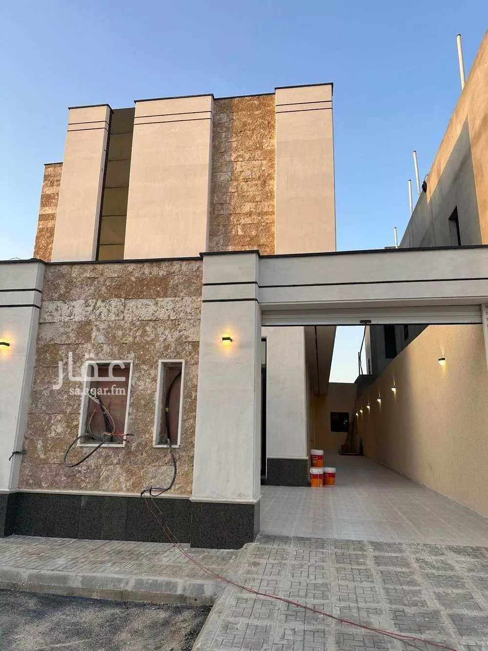 4 bedroom floor in Ash Sharq 1