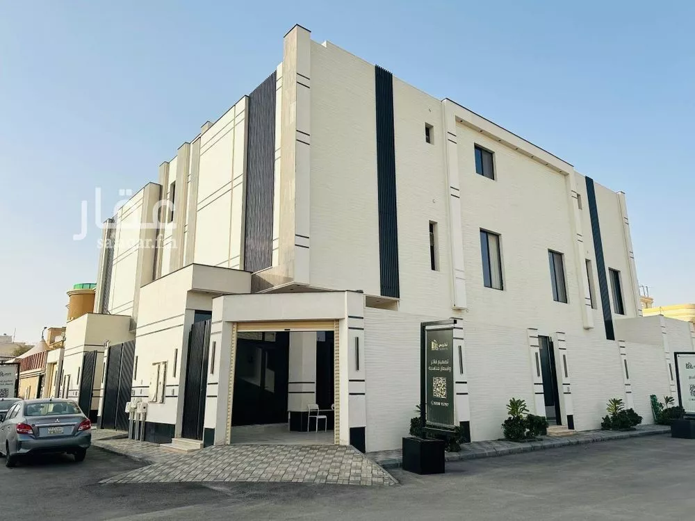 3 bedroom floor in Al Khaleej 1