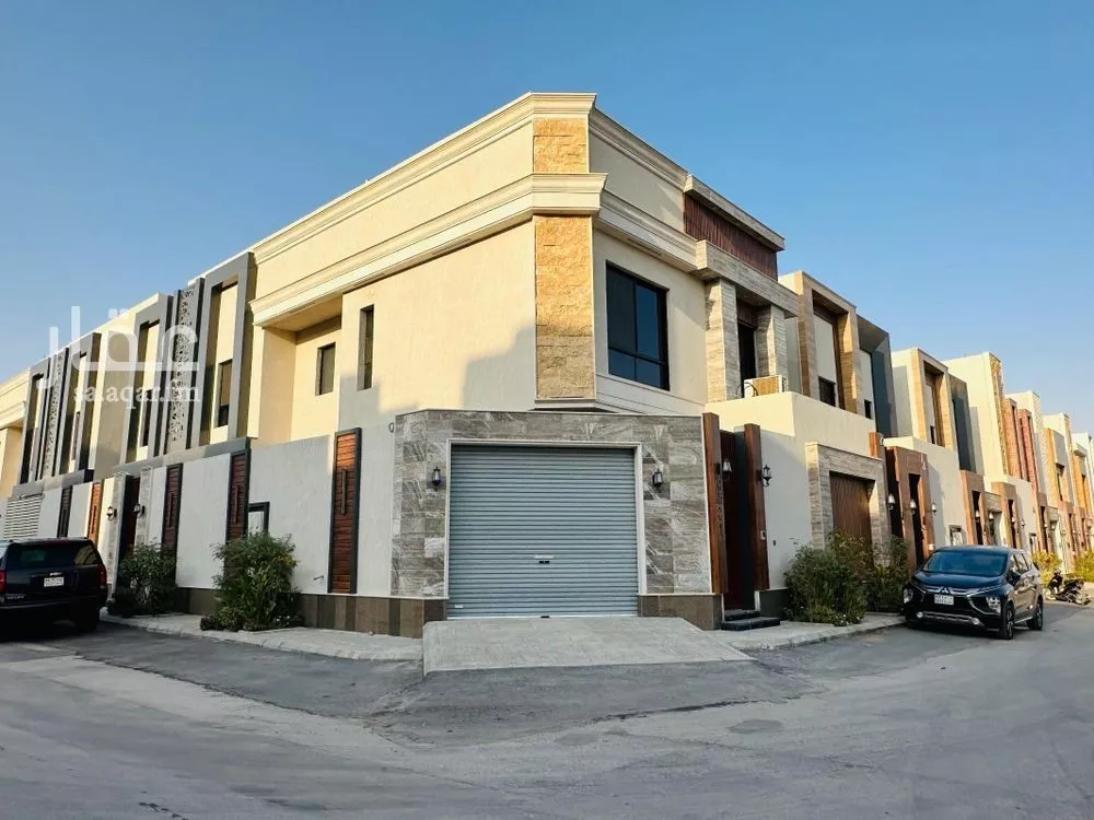 7 bedroom villa in Al Rimal 1