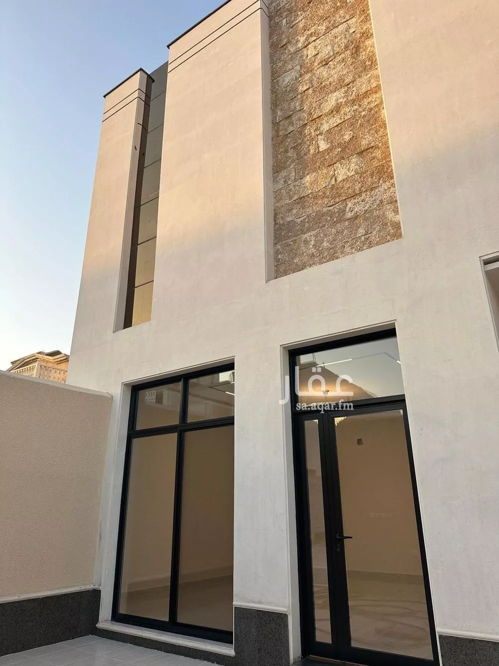 4 bedroom floor in Ash Sharq 5