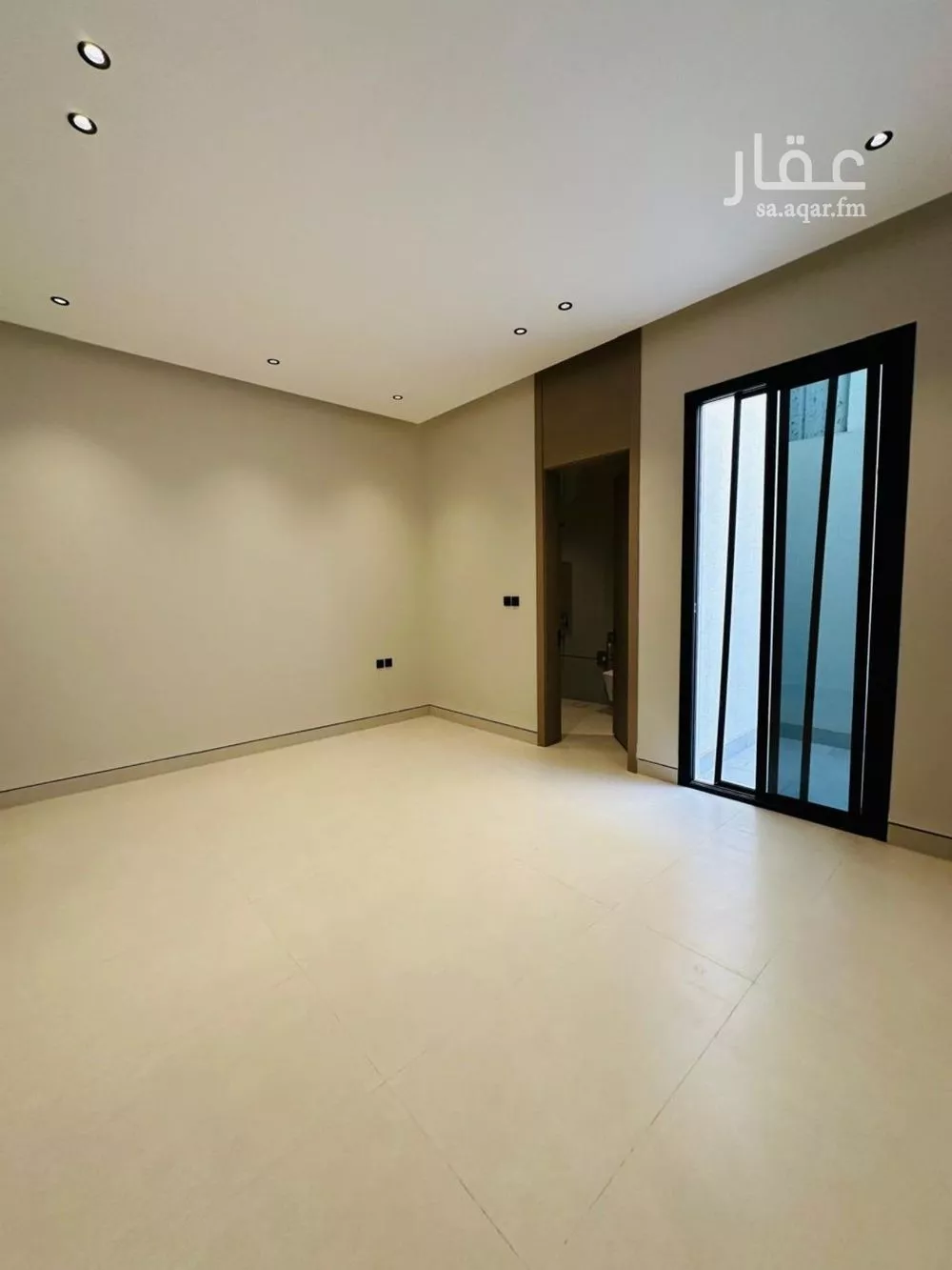 3 bedroom floor in King Faisal 5