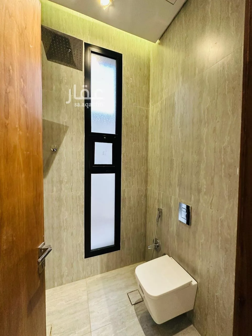 3 bedroom floor in Al Khaleej 4