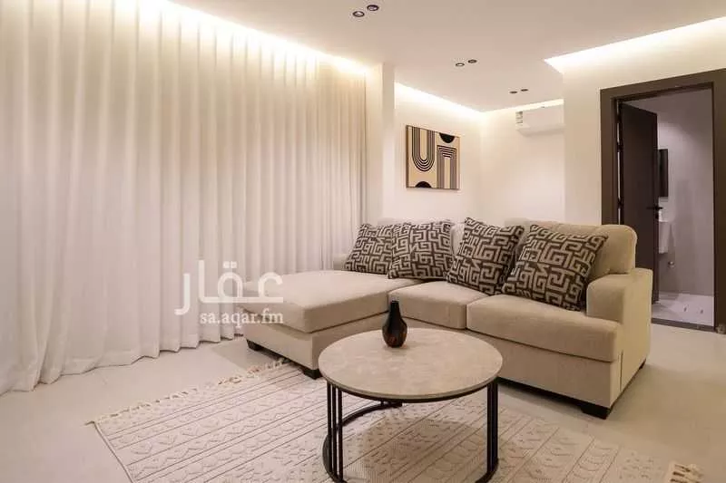 شقة 1 غرف في العقيق 5