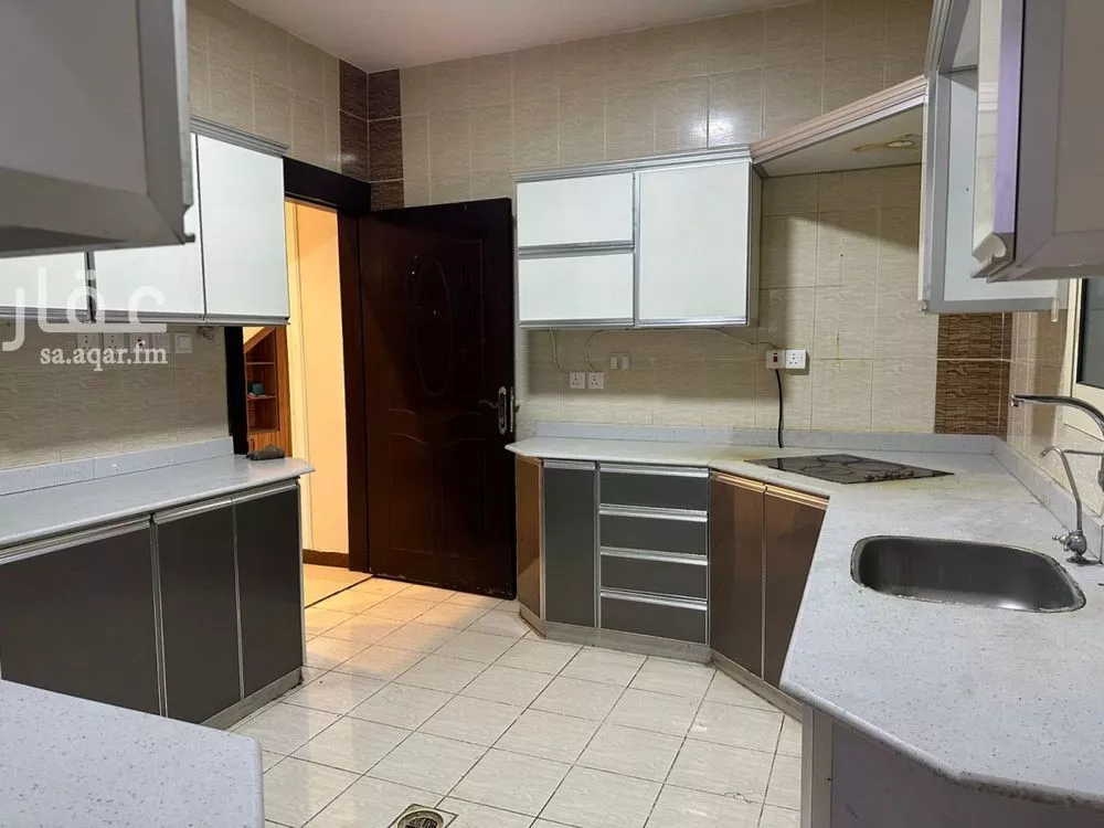 فيلا 6 غرف في المونسية 1