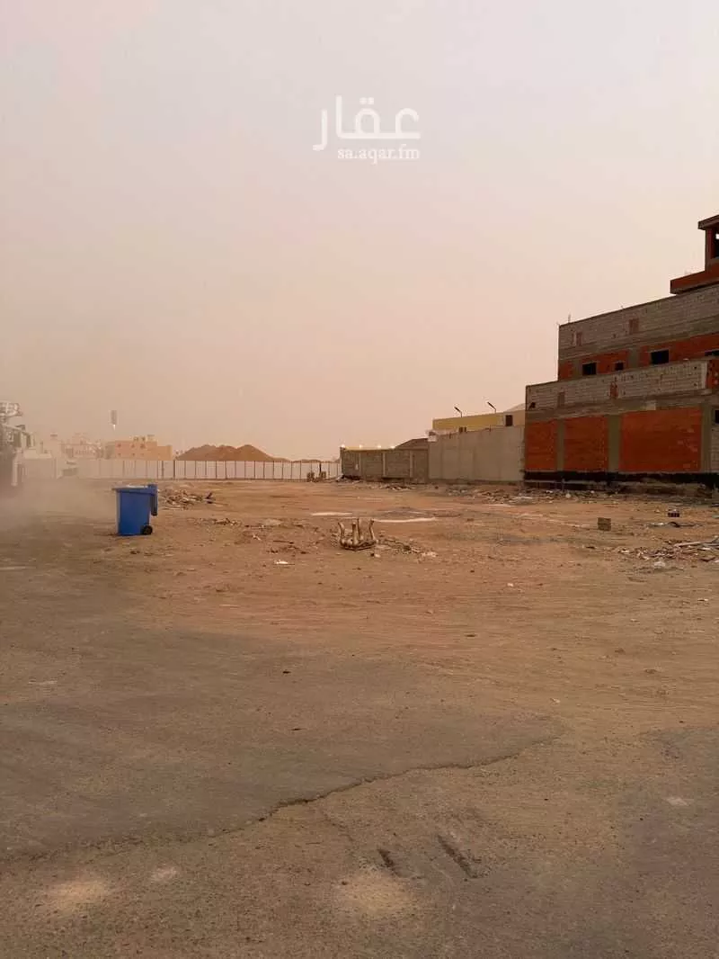 أرض 812 م² في الرحمانية 2
