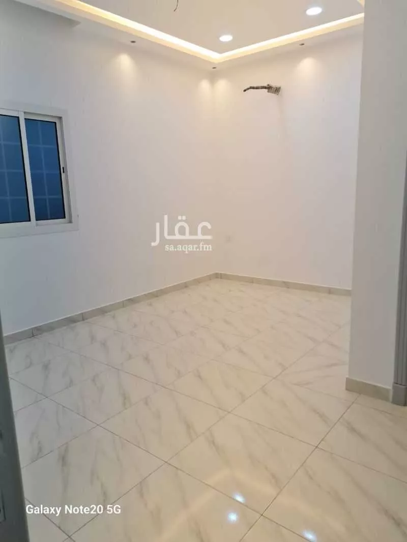 شقة 3 غرف في الزمرد 3