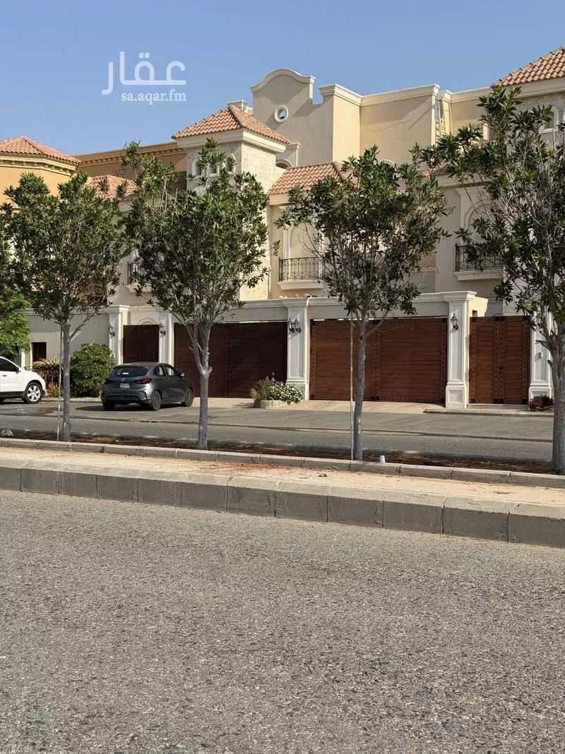فيلا 8 غرف في المرجان 4