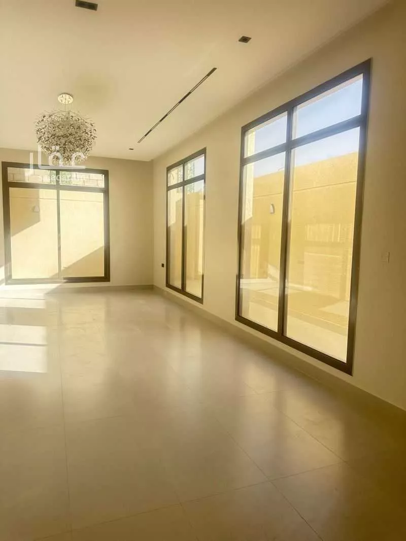 فيلا 5 غرف في النظيم 1