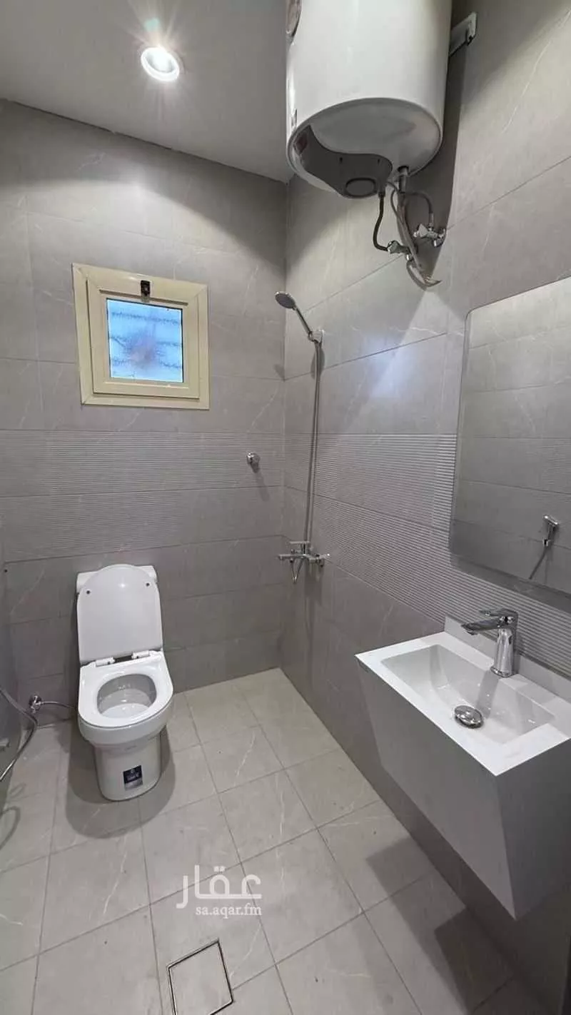 4 bedroom apartment in Al Uraija Al Gharbiyah, Riyadh 15