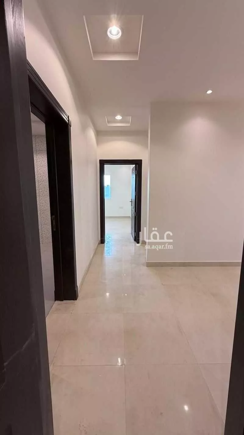 4 bedroom apartment in Al Uraija Al Gharbiyah, Riyadh 9