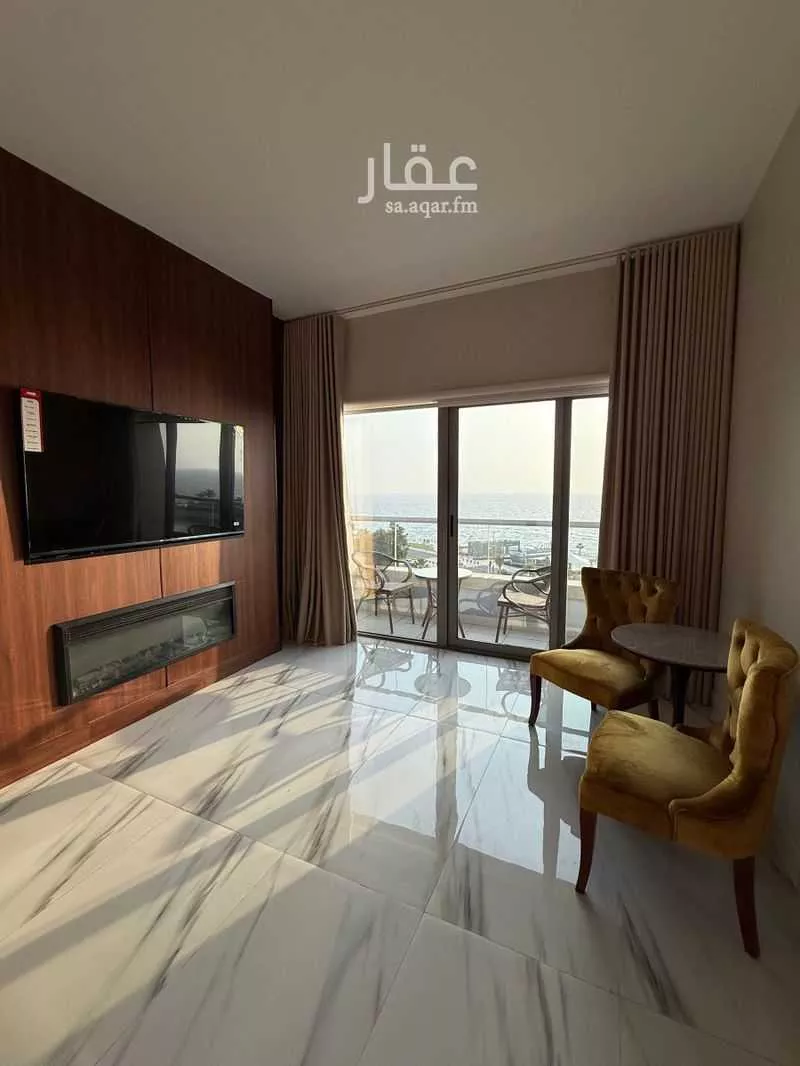 3 bedroom apartment in Al Shati 5