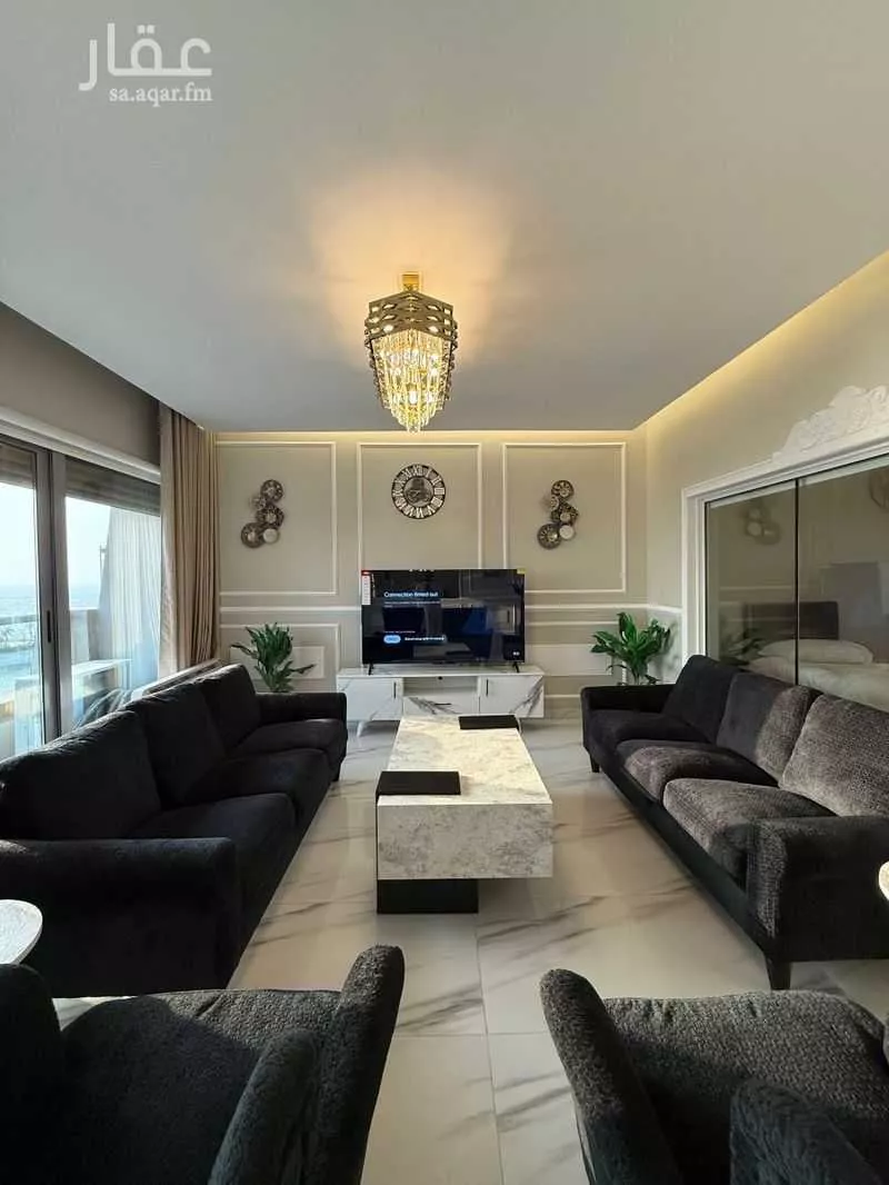 3 bedroom apartment in Al Shati 1