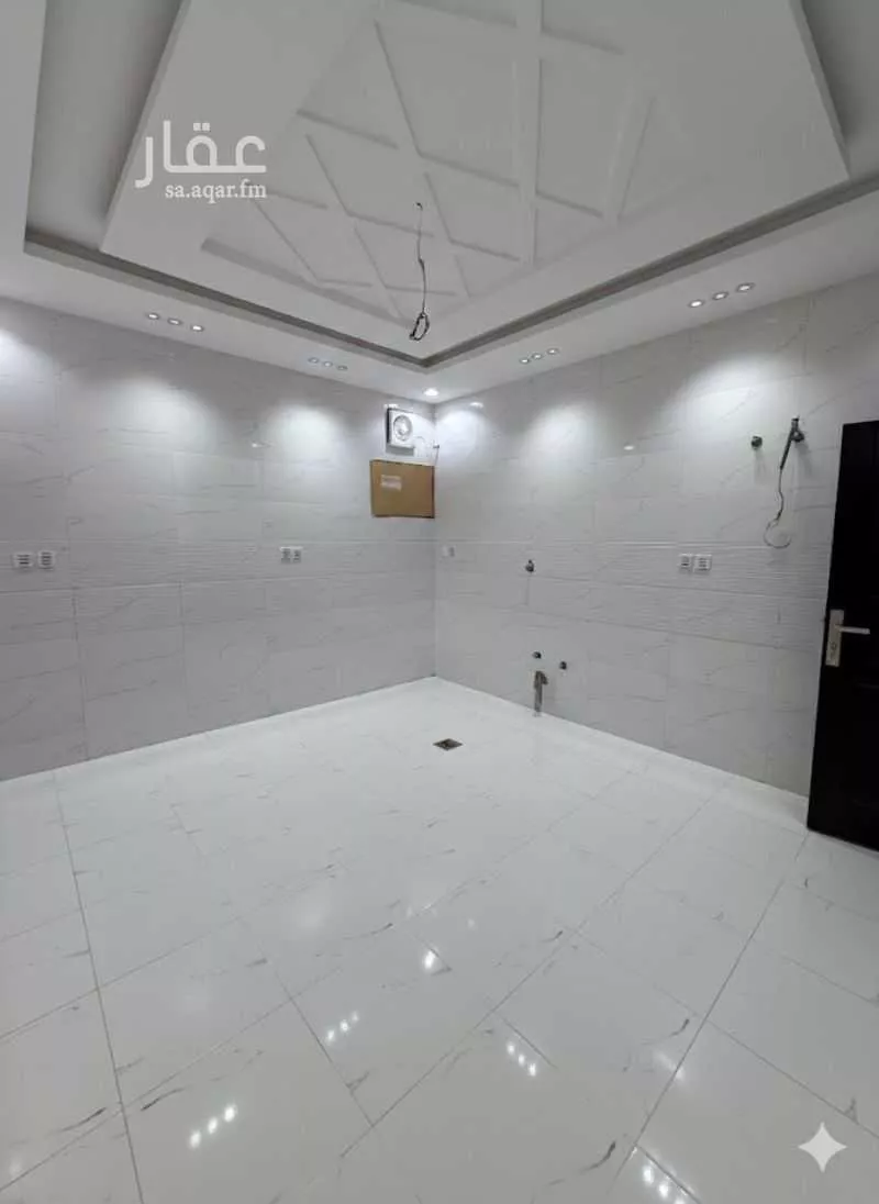 5 bedroom apartment in As Salhiyah 5