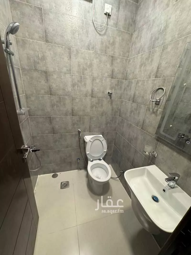 2 bedroom apartment in Al Rabwa, Jeddah 6