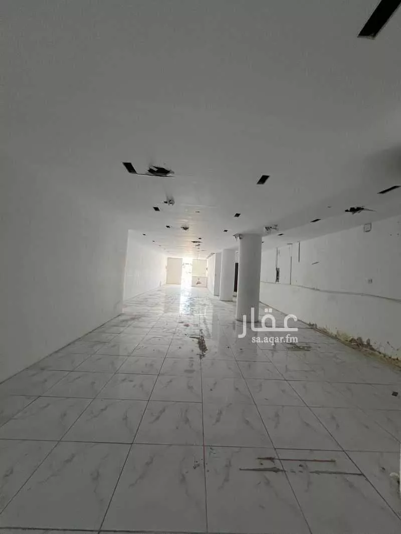 محل 148 م² في العنابس 3