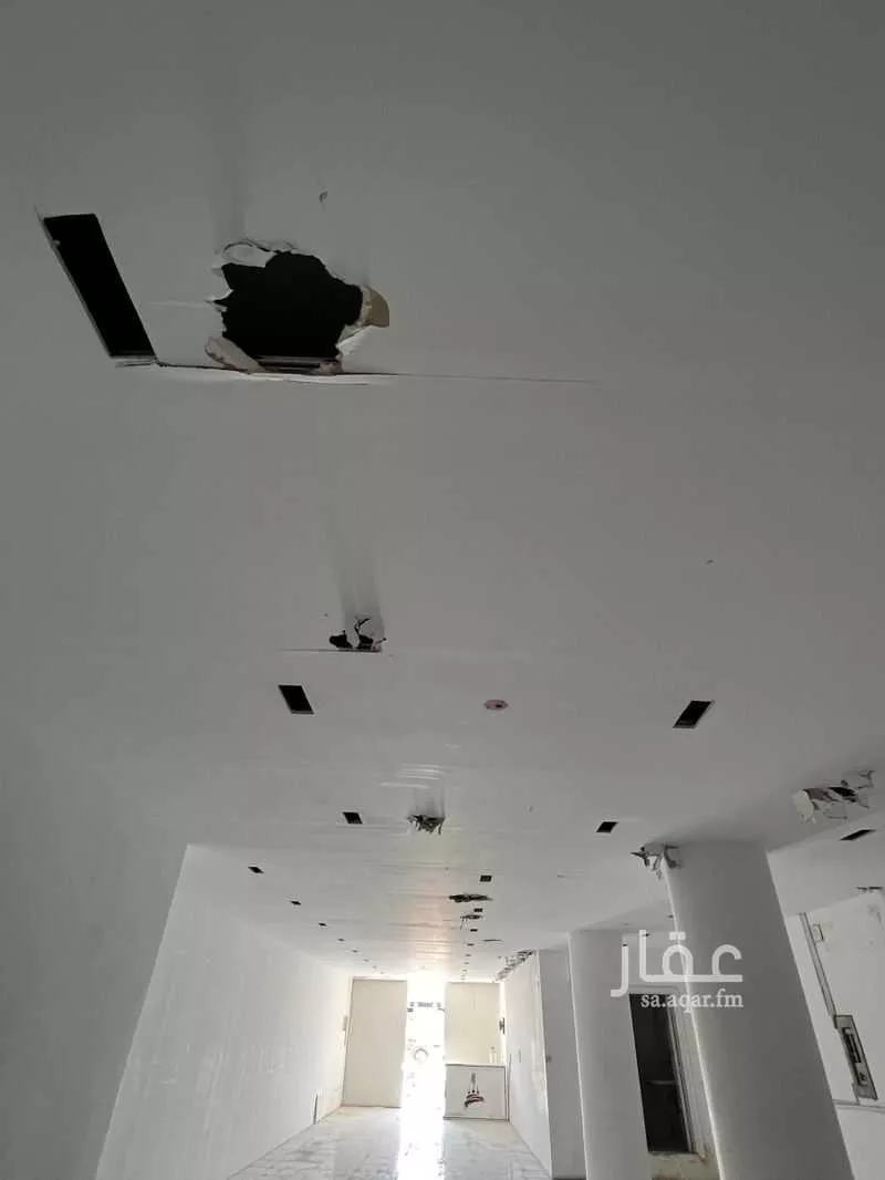 محل 148 م² في العنابس 1