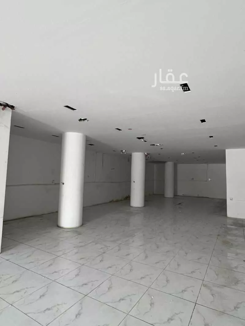 محل 148 م² في العنابس 4