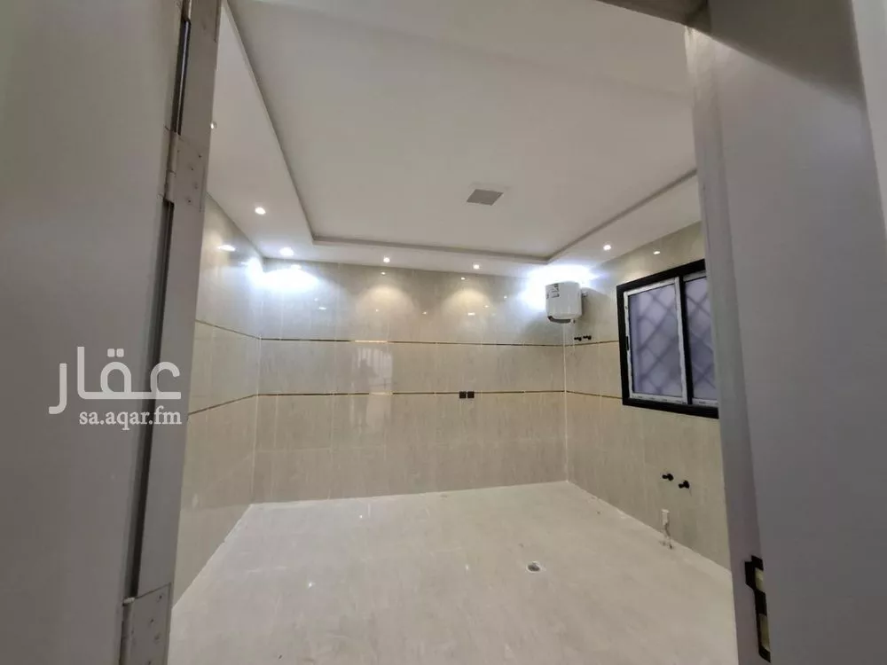 فيلا 5 غرف في بدر 4