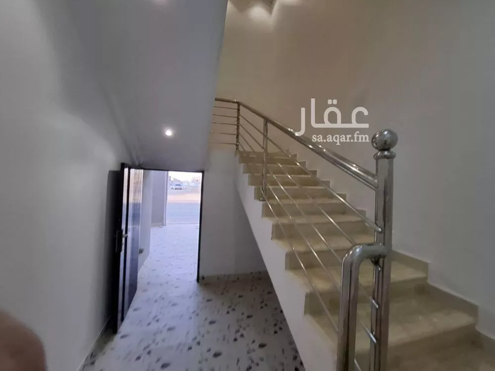 فيلا 5 غرف في بدر 2