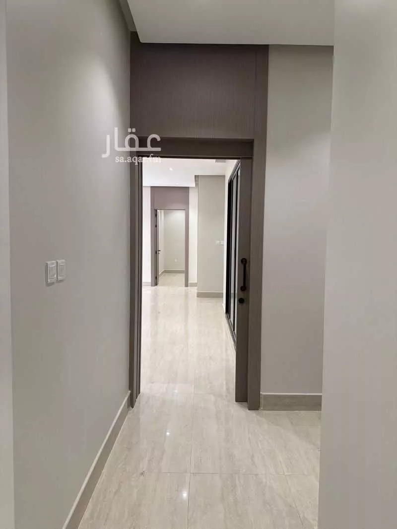 فيلا 5 غرف في ضاحية الملك فهد 3