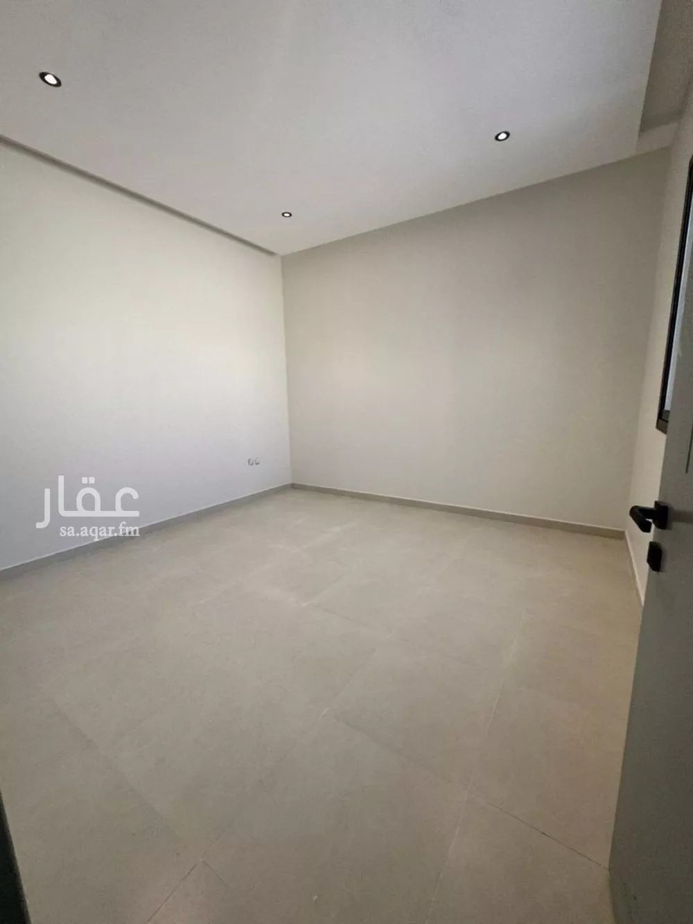 4 bedroom villa in Okaz, Riyadh 4